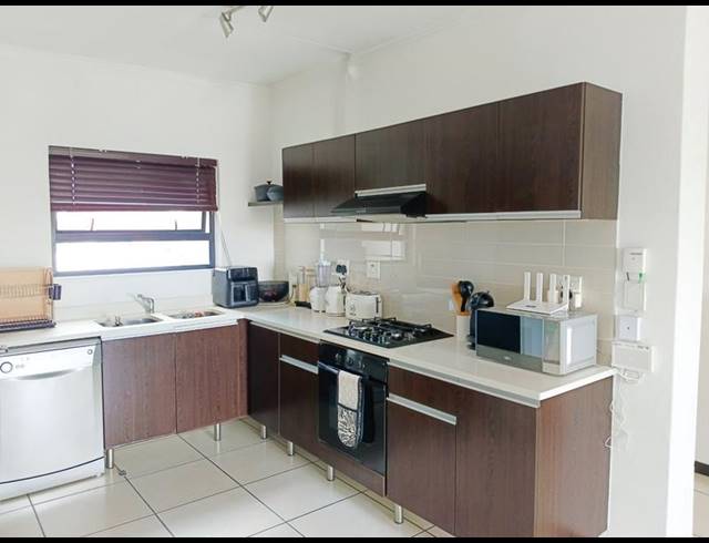 2 BEDROOM APARTMENT FOR SALE IN FOURWAYS